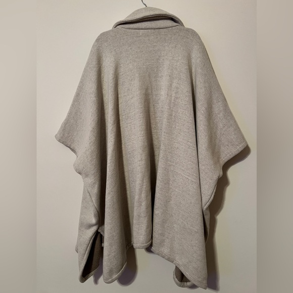 Free People Off Duty Oversized Poncho - Picture 2 of 3
